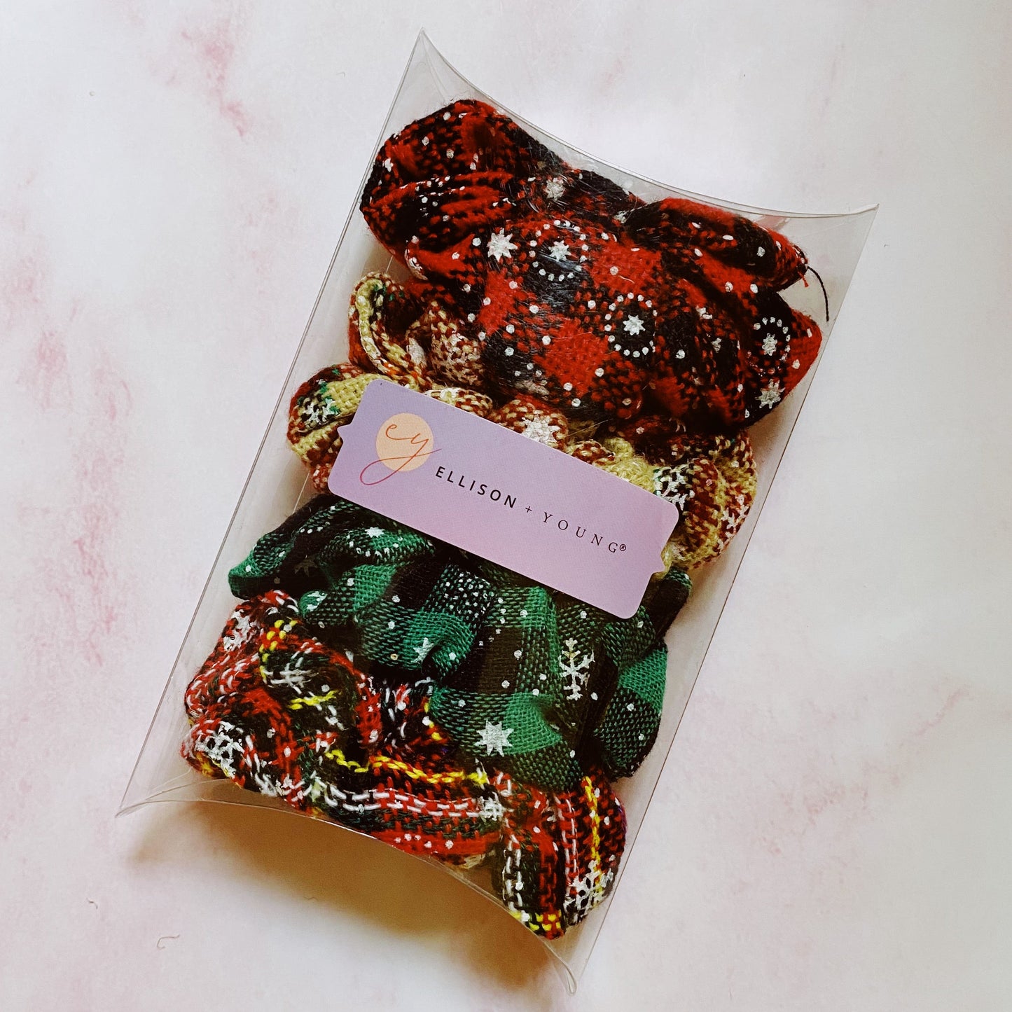 Merry Plaid Scrunch Set Of 4-1