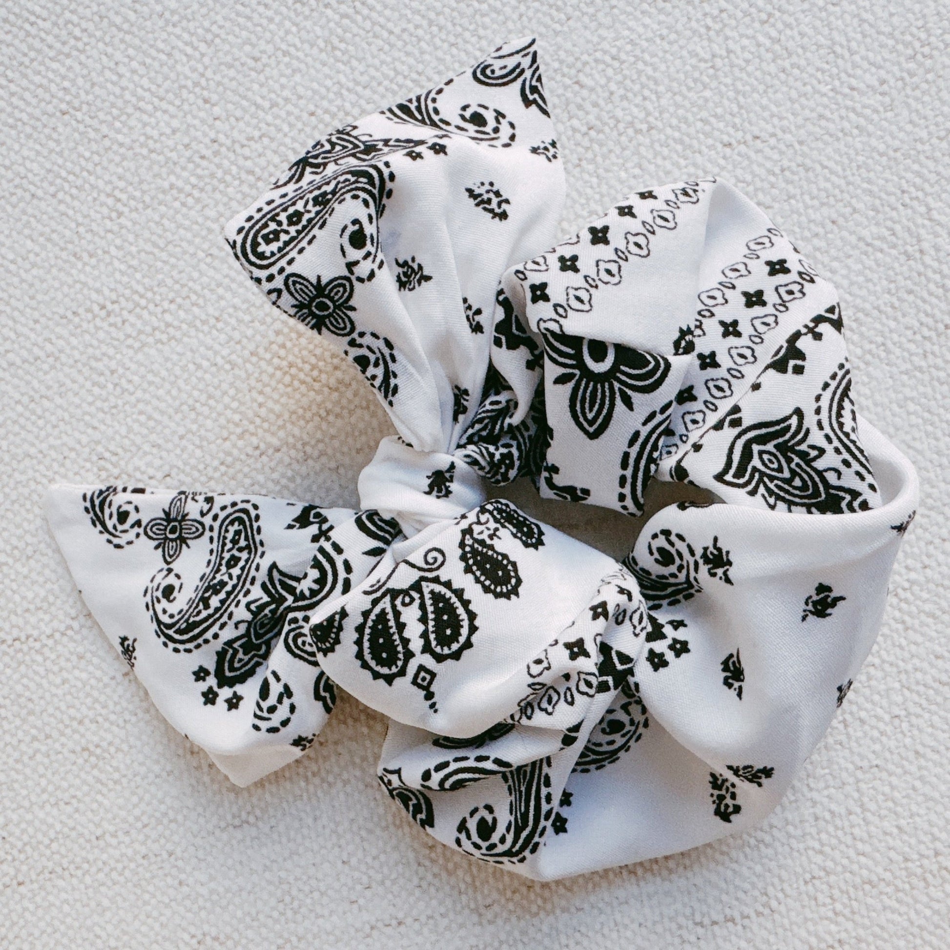 Bandana Tied Hair Scrunch-3